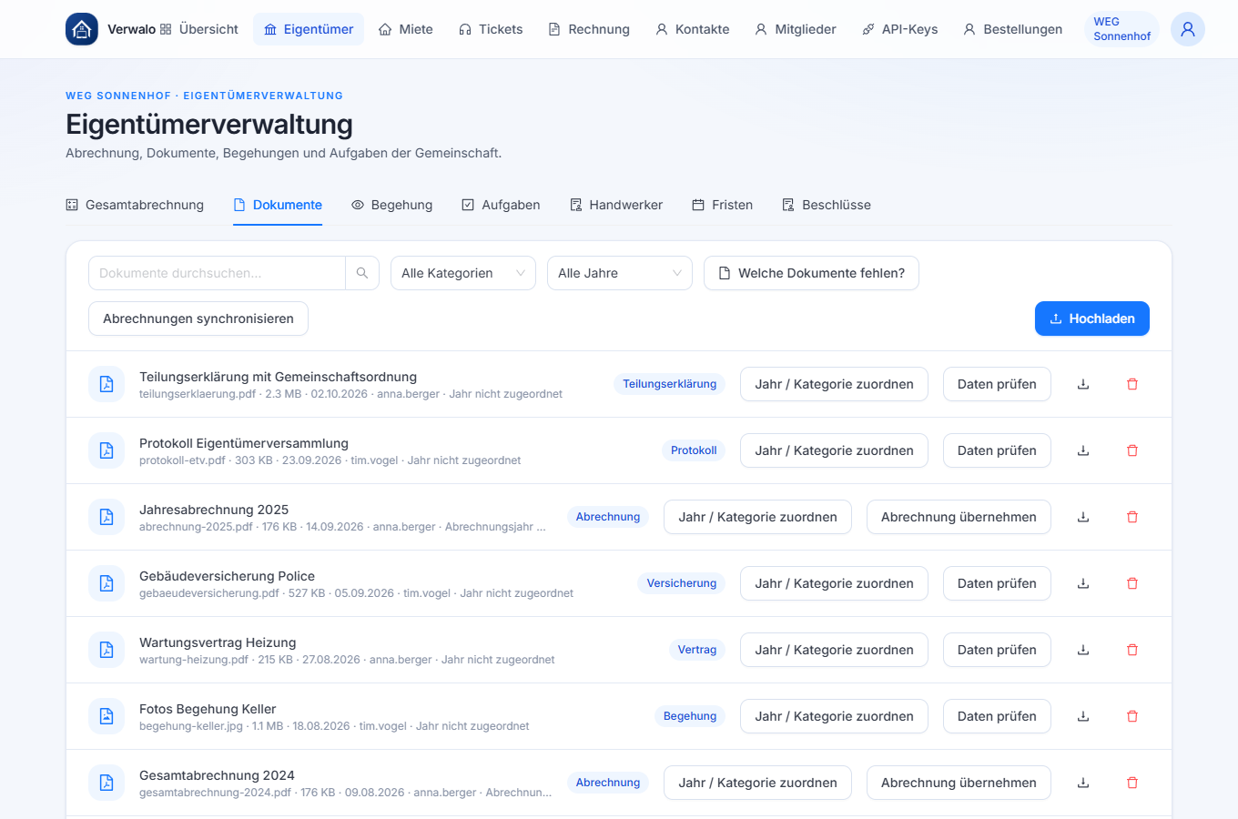 Dokumente mit Upload, Jahresfilter und nachträglicher Kategorie- und Jahreszuordnung